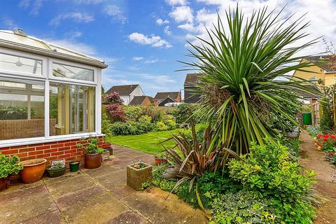 3 bedroom bungalow for sale, Elmtree Avenue, Kelvedon Hatch, Brentwood, Essex