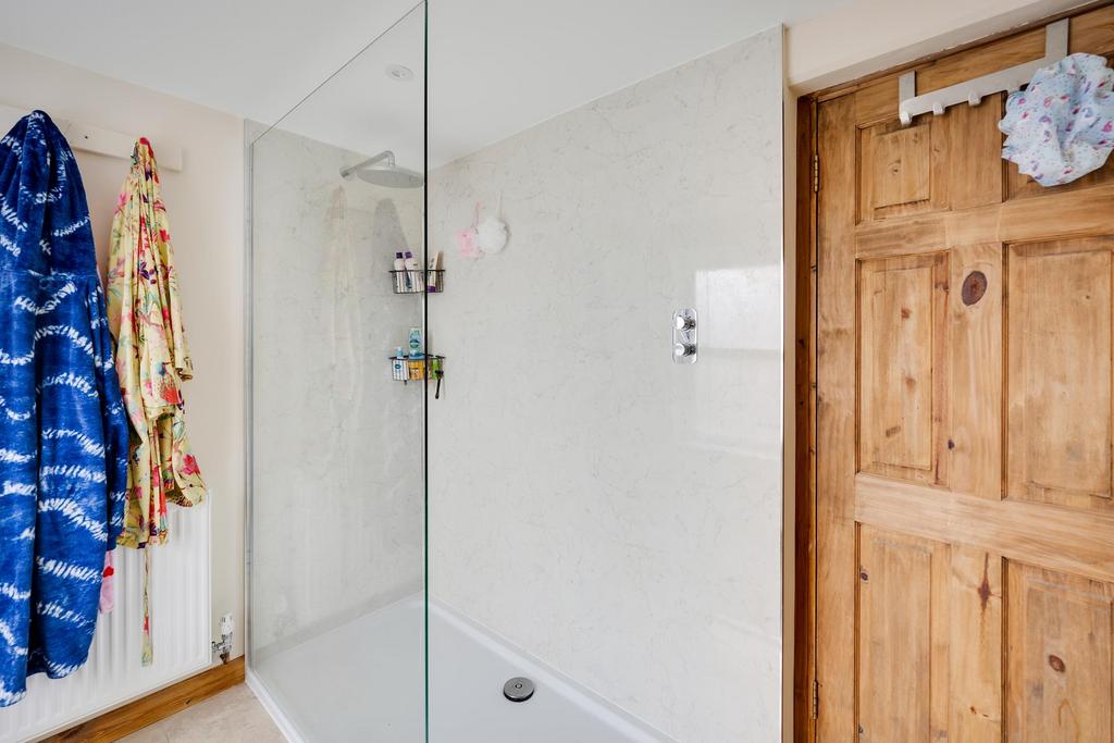 Bathroom ()