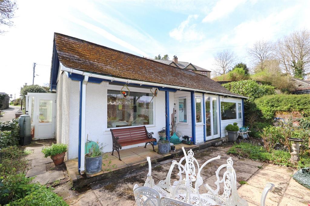 Tavistock, Devon 2 bed bungalow for sale £325,000