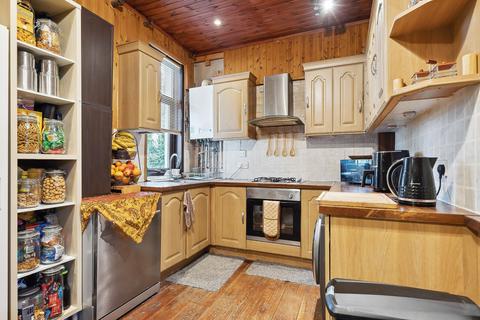 87 Menock Road, Glasgow, G44 5SD