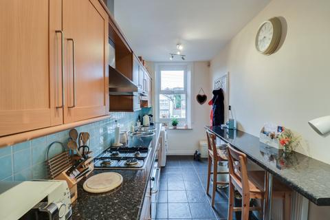 2 bedroom end of terrace house for sale, Bagley Lane, Farsley, Pudsey, West Yorkshire, LS28