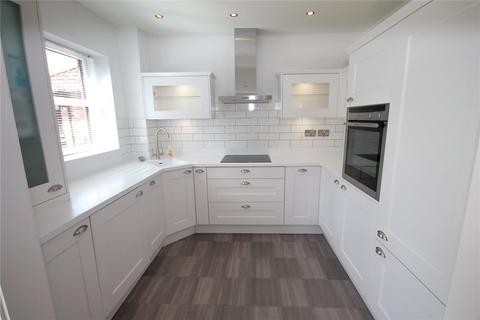 2 bedroom flat for sale, Parrs Wood Road, Didsbury, Manchester, M20