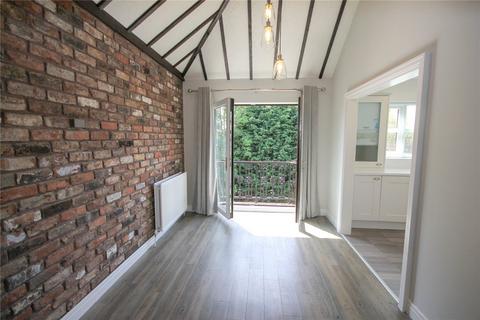 2 bedroom flat for sale, Parrs Wood Road, Didsbury, Manchester, M20