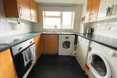 70 Dudley Road, Romford, RM3 8LL