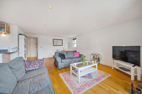 2 bedroom flat for sale, Boundaries Road, Balham