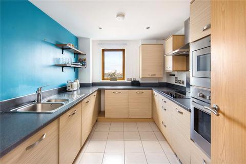 2 bedroom flat for sale, William Cotton Court, 126 St. Pauls Way, Bow, London, E3