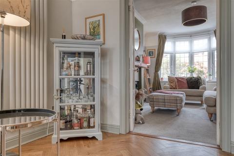 68 Arnold Road, Shirley, Solihull, B90 3JS