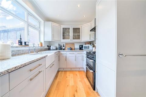 3 bedroom end of terrace house for sale, Clayhill Crescent, London