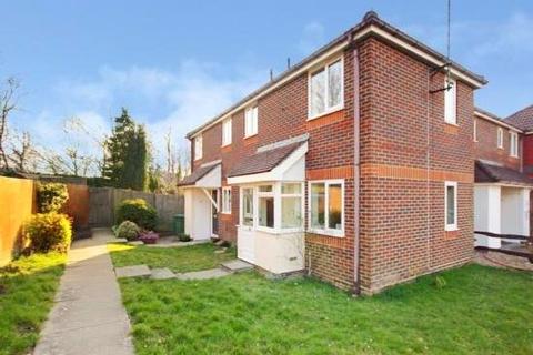 1 bedroom end of terrace house to rent, Horsham RH12