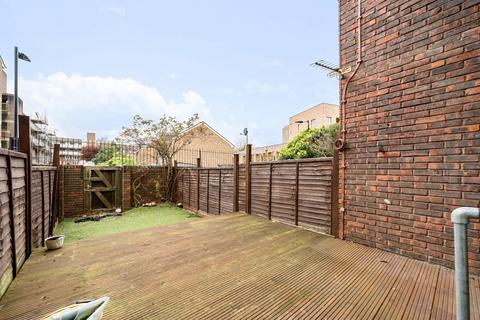 2 bedroom apartment for sale, Stanswood Gardens, Camberwell, London