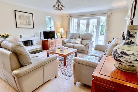 102 Woolsbridge Road, Ashley Heath, Ringwood, BH24 2LZ