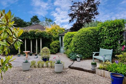 102 Woolsbridge Road, Ashley Heath, Ringwood, BH24 2LZ