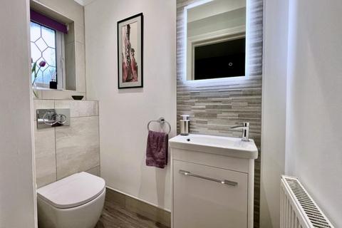 102 Woolsbridge Road, Ashley Heath, Ringwood, BH24 2LZ