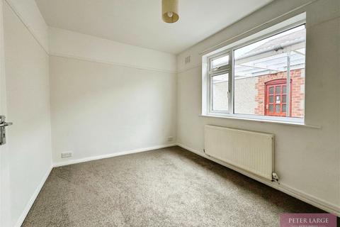 27 Gillian Drive, Rhyl, LL18 4TB