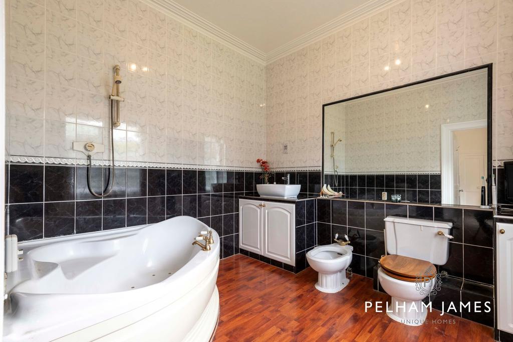 Bathroom, Greetham House, Greetham, Rutland