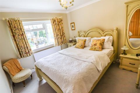 11 Brackendale Close, Camberley, GU15 1HP