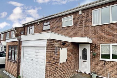 3 bedroom semi-detached house to rent, Manston Drive, Wolverhampton WV6