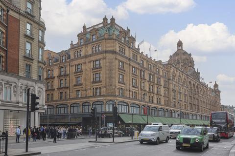 Brompton Road, Chelsea, SW3