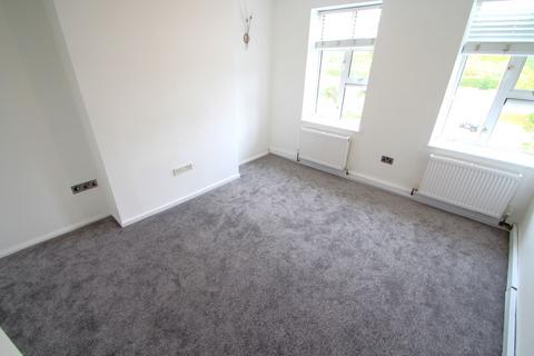 1 bedroom flat for sale, Merlin Close, Hainault