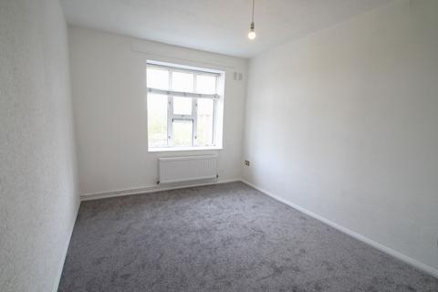 1 bedroom flat for sale, Merlin Close, Hainault