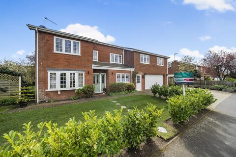 4 bedroom detached house for sale, Wheatfields, Hillington