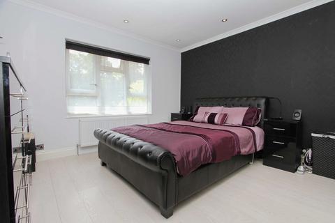 20 Antoneys Close, Pinner, HA5 3LP