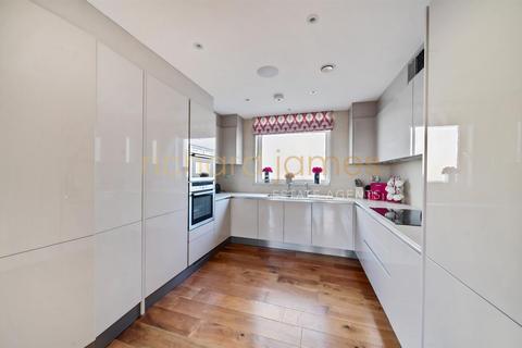 3 bedroom apartment for sale, Flower Lane, Mill Hill