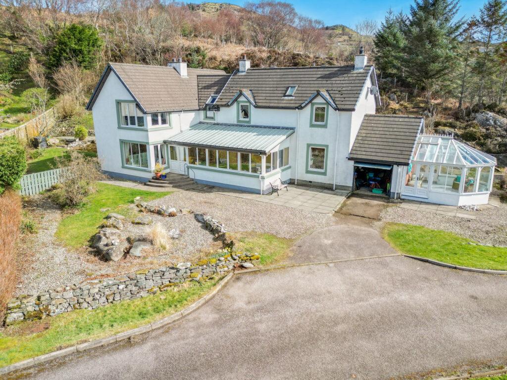 Barbrae Cottage, Tayvallich, by Lochgilphead, Argyll 4 bed detached