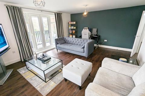 2 bedroom apartment for sale, Stratford Road, Shirley
