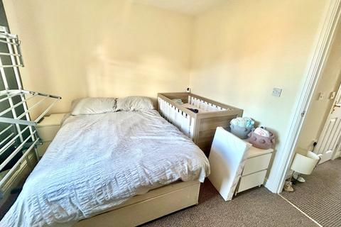 2 bedroom terraced house for sale, Finmere Way, Shirley