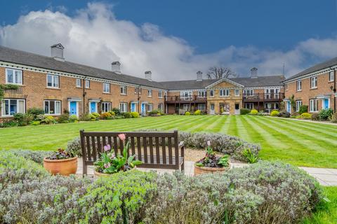 2 bedroom apartment for sale, Malthouse Court, The Lindens, Towcester, Northamptonshire