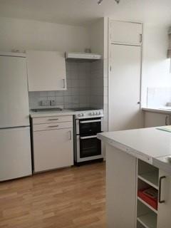 3 bedroom apartment to rent, Wood Vale London SE23