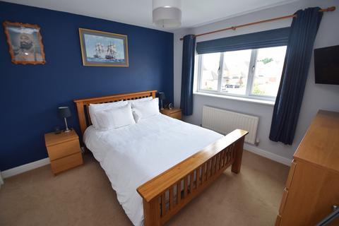 7 Burghley Walk, Shipley, BD18 1QH