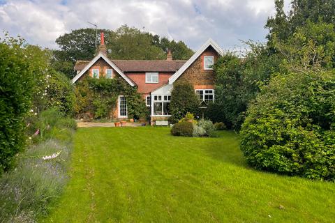 4 bedroom detached house for sale, North Wootton