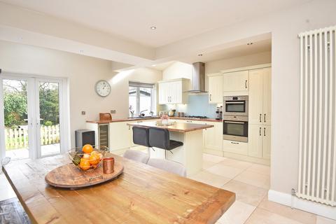 3 bedroom semi-detached house for sale, Wayside Grove, Harrogate