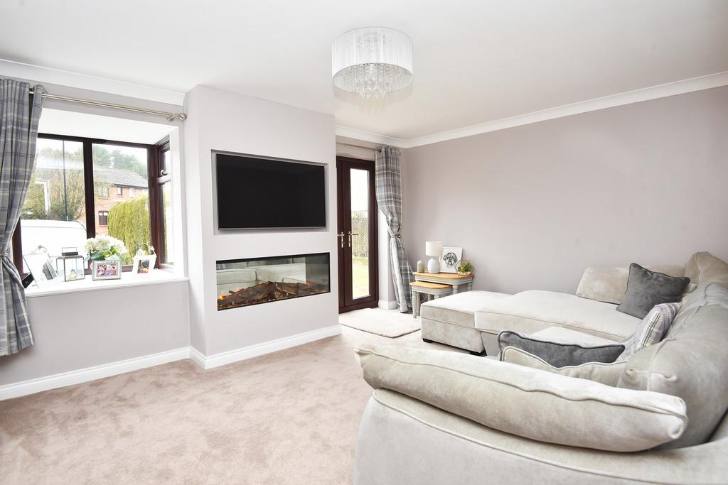 Norwood Grove, Harrogate 4 bed detached house for sale £490,000