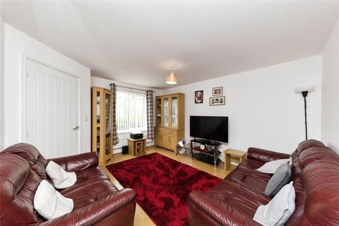 3 bedroom semi-detached house to rent, Broad St, Crewe
