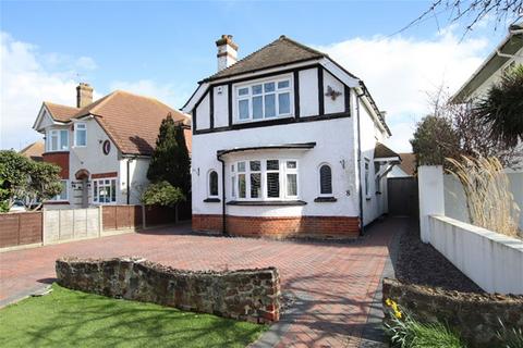 3 bedroom detached house for sale, Boley Drive , Clacton on Sea