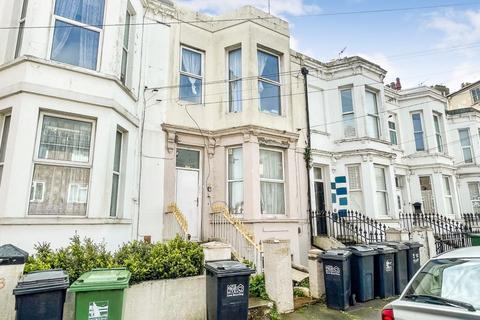 9 Ceylon Place, Eastbourne, BN21 3JE