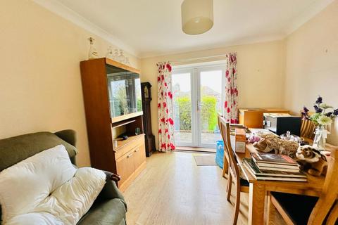 11 Beacon Close, Gillingham, ME8 9AP