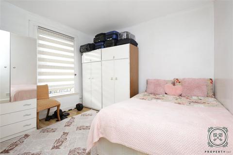2 bedroom apartment for sale, Raynham Avenue, Edmonton, N18