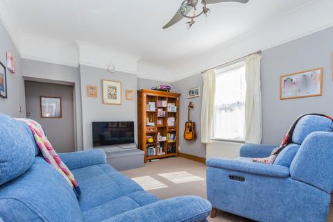 2 bedroom apartment for sale, Wellingborough Road, Finedon NN9