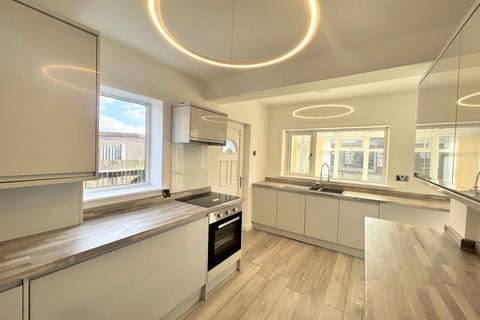 31 Cherry Tree Drive, Greetland, Halifax, HX4 8HU