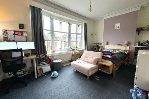 4 bedroom flat to rent - Middle Lane, Crouch End