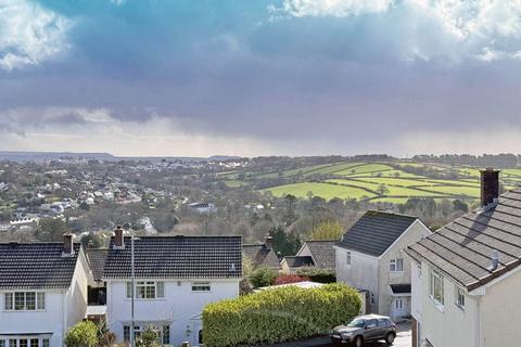 46 Chipponds Drive, St Austell, PL25 5DE