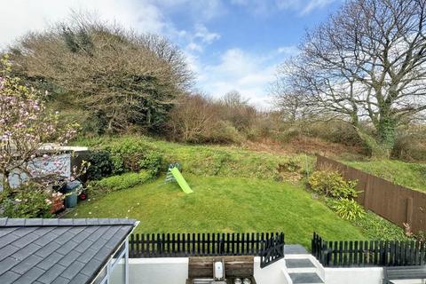 46 Chipponds Drive, St Austell, PL25 5DE