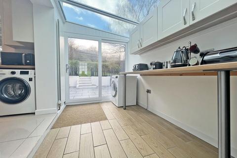 46 Chipponds Drive, St Austell, PL25 5DE