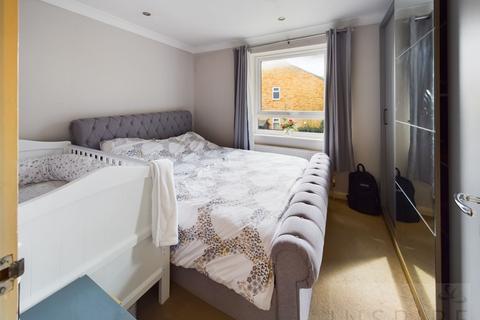79 Bashford Way, Worth, Crawley, RH10 7YG