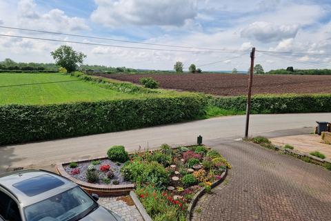 12 Bondfield Lane, Yoxall, Burton-on-trent, DE13 8QF