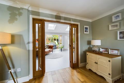 12 Bondfield Lane, Yoxall, Burton-on-trent, DE13 8QF